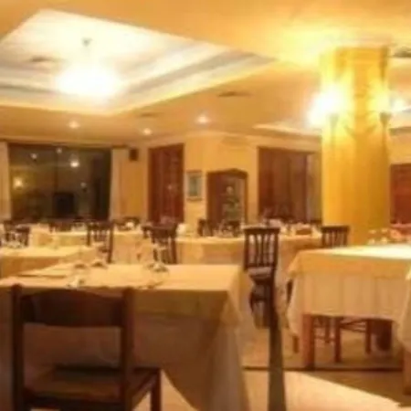 מלון Taloro 4*